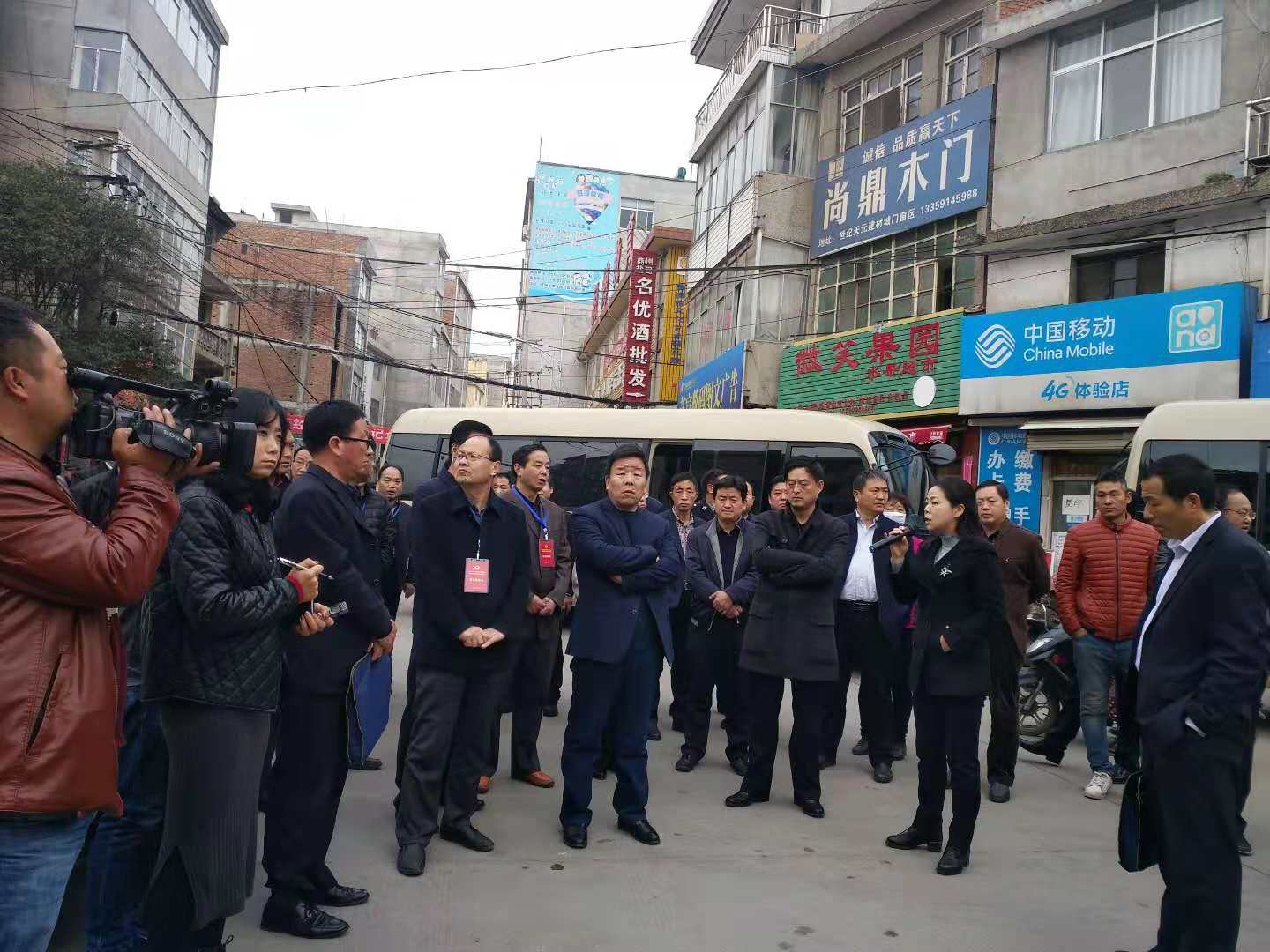 商州区政协专题视察全区创国卫工作