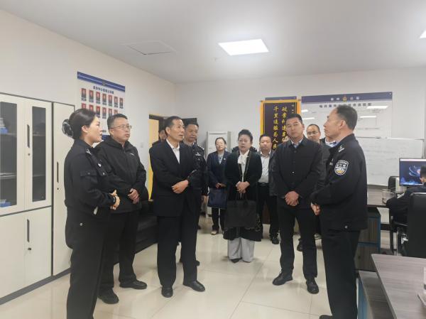 区政协视察全区防范和打击电信网络诈骗工作